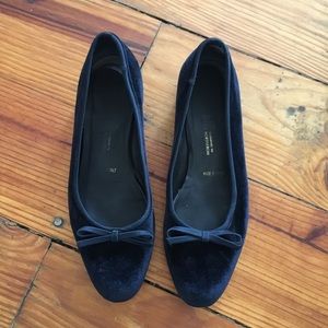 Classic Black Velvet flats, sz 6